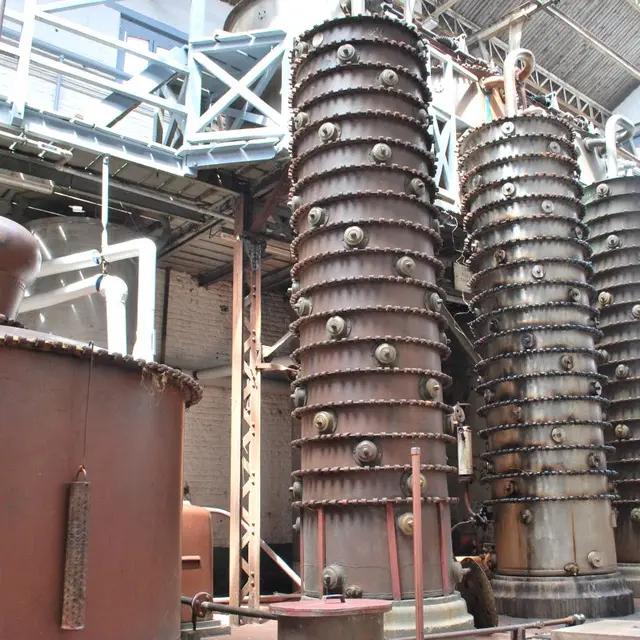 Cuves Distillerie Claeyssens