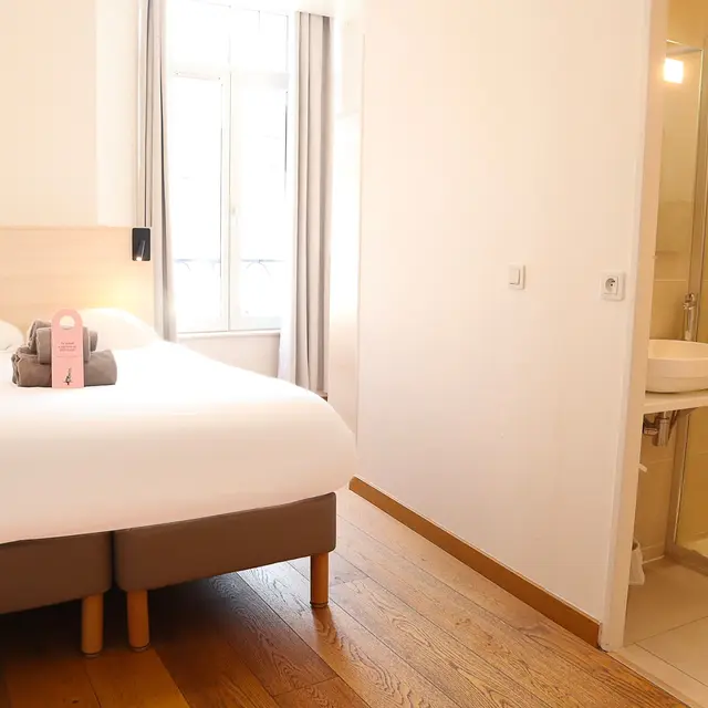 Hôtel Ambassadeur - Chambre classique