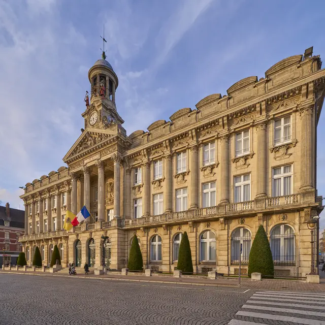 Cambrai _ l'hôtel de ville(1)