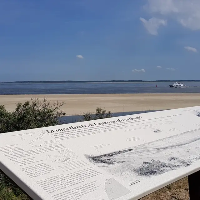 BELVÉDÈRE DE LA ROUTE BLANCHE