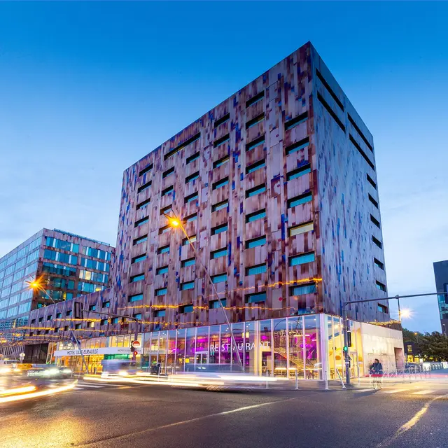 HÔTEL LILLE EURALILLE - AFFILIÉ HILTON - Vue de l'extérieur