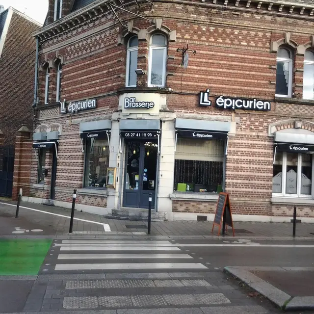 Façade
