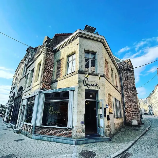 Façade