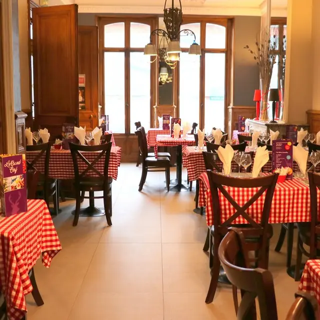 Restaurant Le Grand cerf < LA CAPELLE < Thiérache < Aisne < Hauts de France