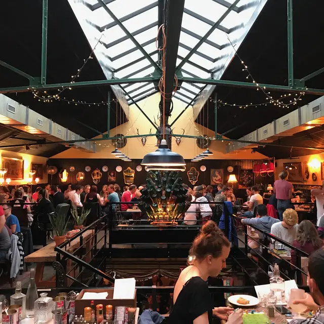 La Luck - restaurant