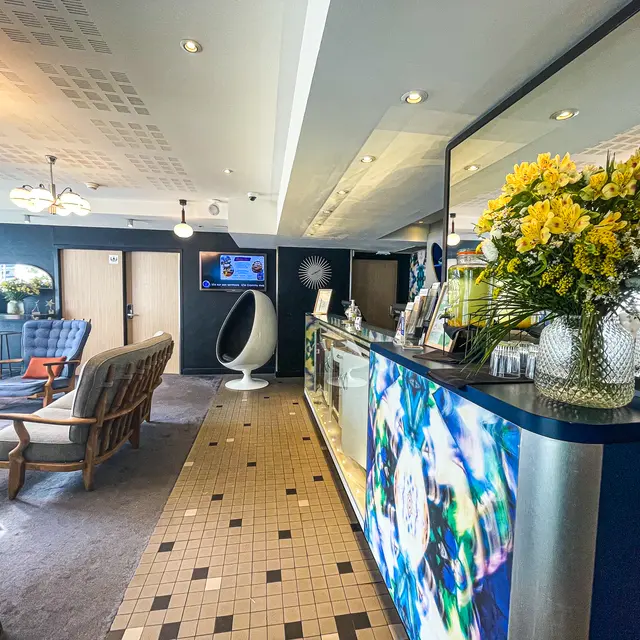 BEST WESTERN PREMIER WHY HÔTEL - Lobby
