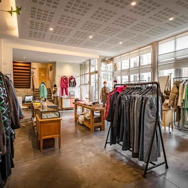SOLANGE, MARGUERITE ET LES AUTRES - Boutique