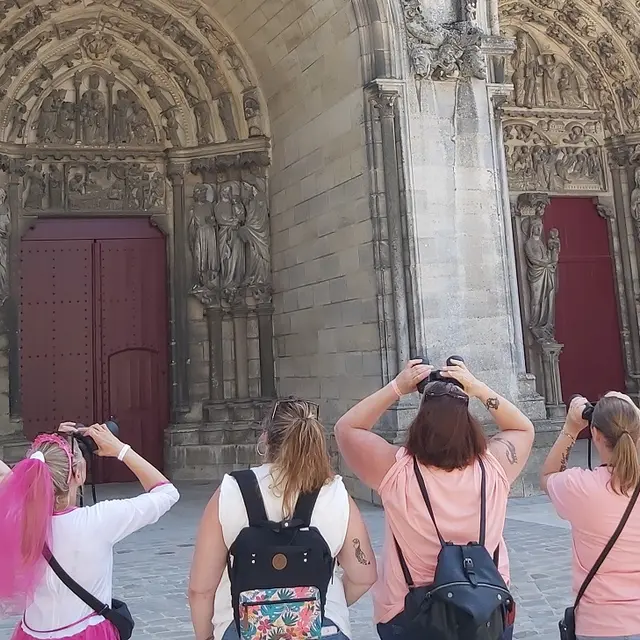 Visite à la jumelle < Laon < Aisne < Picardie