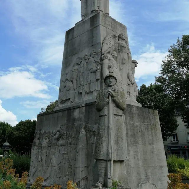 Légende du Vase - monument aux morts ©GrandSoissons Agglomération (5)