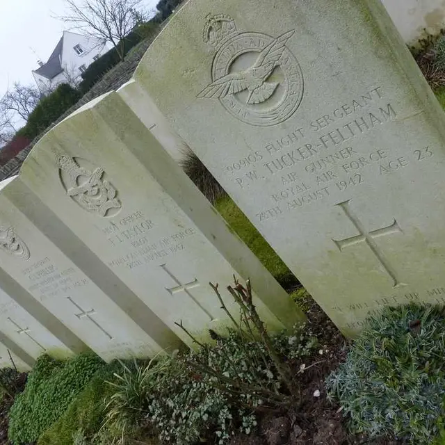 Cimetière britannique < Montcornet < Aisne < Picardie