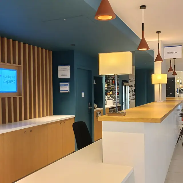 HOLIDAY INN EXPRESS LILLE CENTRE - Réception