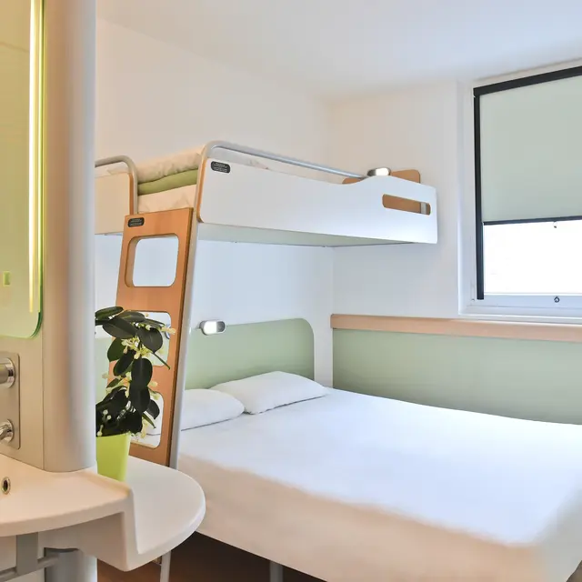Triple or twin room