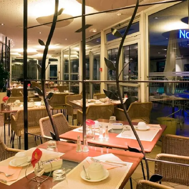 Novotel café_HDF