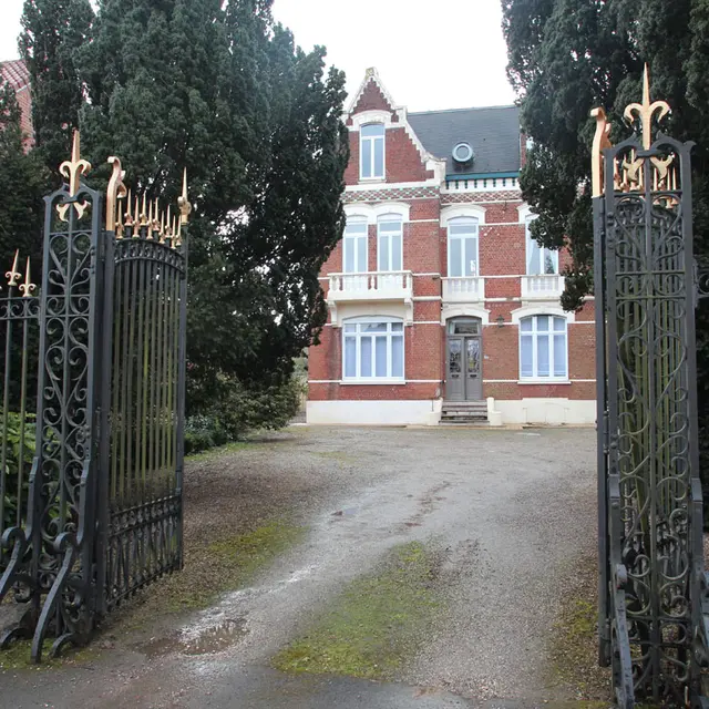 annamaria_020 jpg façade  maison  le 30 03 15