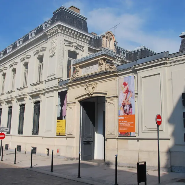 Visite « Des œuvres à chouchouter » au MUba Eugène Leroy_1