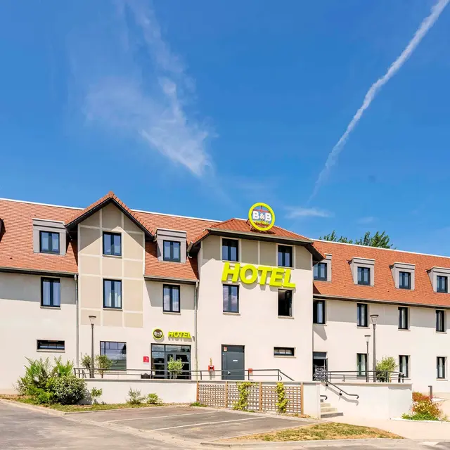 b-b-hotel-facade_1