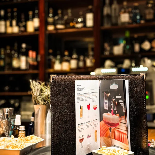 bar