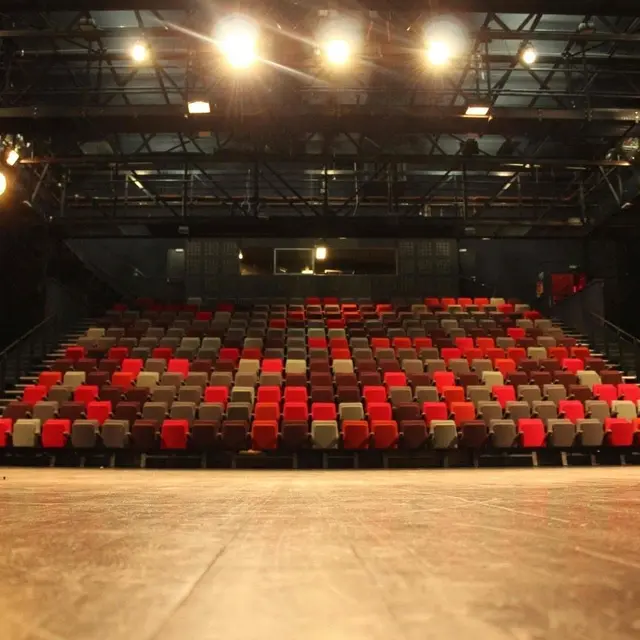Visite du théâtre de l’Idéal_1