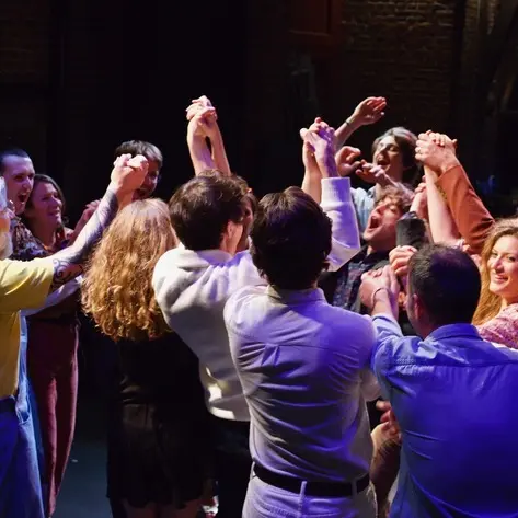 Théâtre contemporain à la ferme Dupire_1