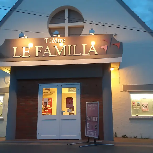 familia-credit-familia-theatre4 (4)_1