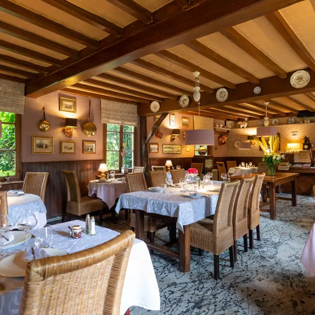 la-petite-auberge-interieur-1_1