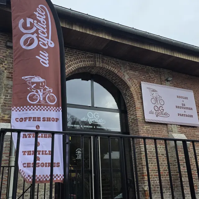 le-qg-du-cycliste-boutique-cafe-montreuil-sur-mer-le-qg-du-cycliste-11- (1)_1