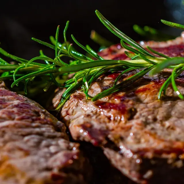 steak-g907172d5d_1920 (1)