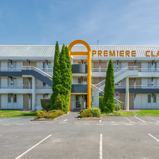 Façade
