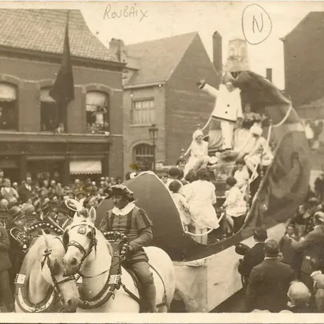 Parades festives - Photographies anciennes_1