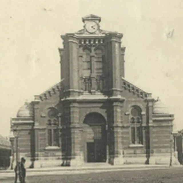De la chapelle du Saint Sépulcre aux deux églises du même nom_1