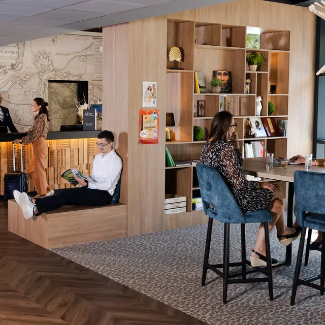 1 Mercure Valenciennes_accueil