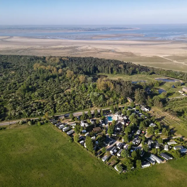 HPAPIC0800010560_Camping les 3 Sablières vu du ciel