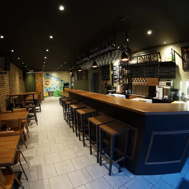 Vu d'ensemble du bar