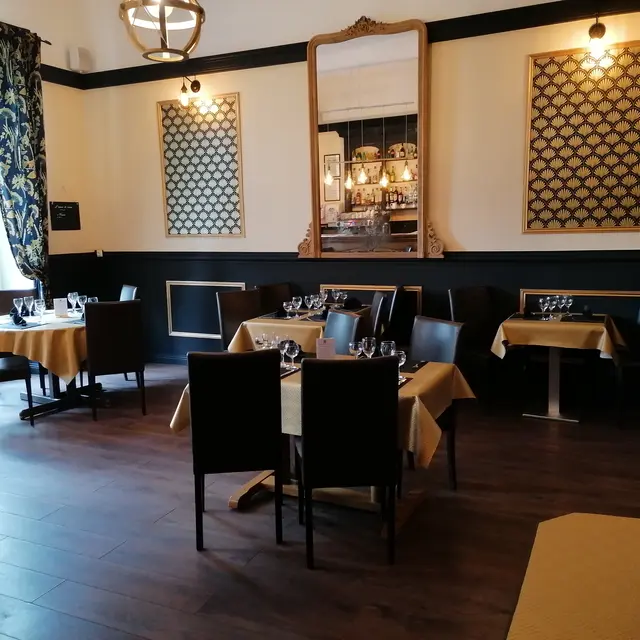 36901-hostellerie-de-la-quenoeuille-marquise_1