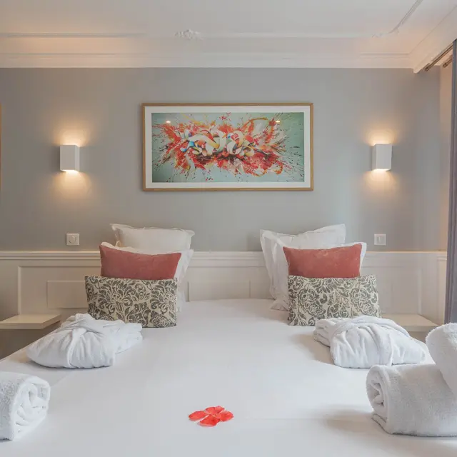 AU 30 - SUITE 302 - Chambre