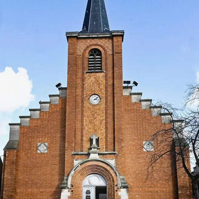 Visite de l'église Saint-Pierre du Haut-de-Mons_1