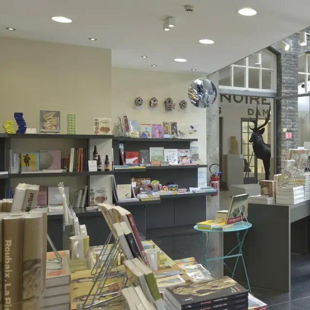 Braderie des éditions du musée_1