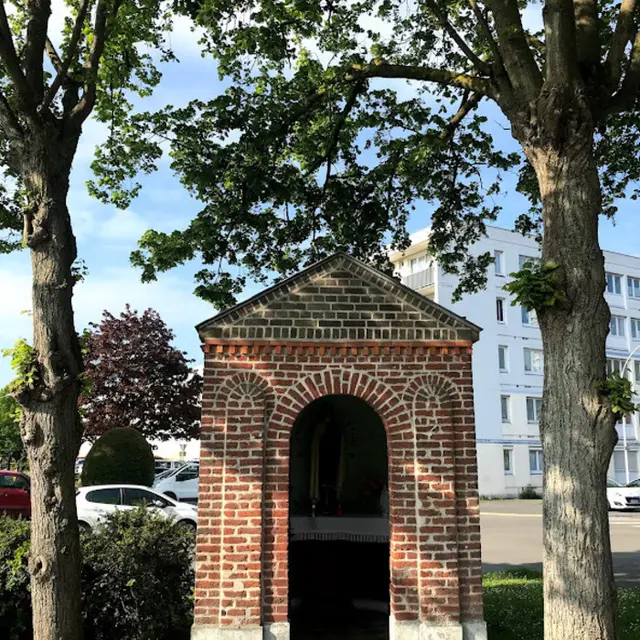 Découverte de la Chapelle Sainte-Thérèse de Lisieux_1