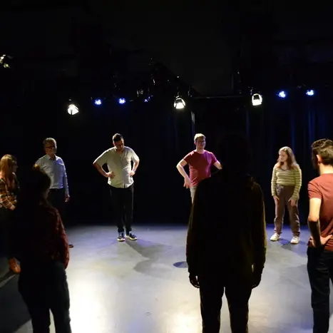 Atelier théâtre adulte pour les débutant.es à la Barraca Zem_1