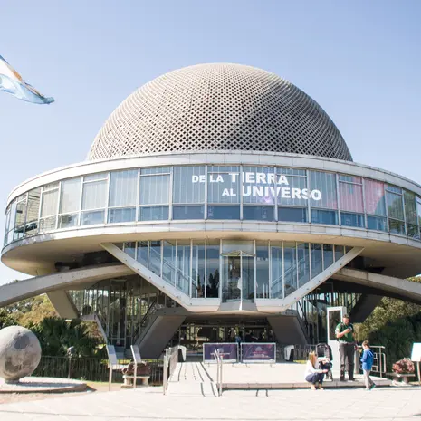 100 ans de planétariums - La machine à montrer les étoiles_1