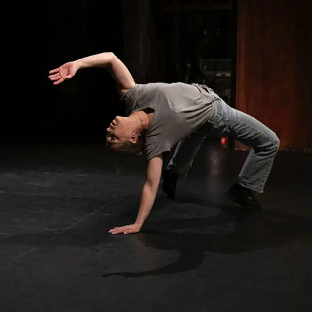 Les chatouilles ou la danse de la colère_1