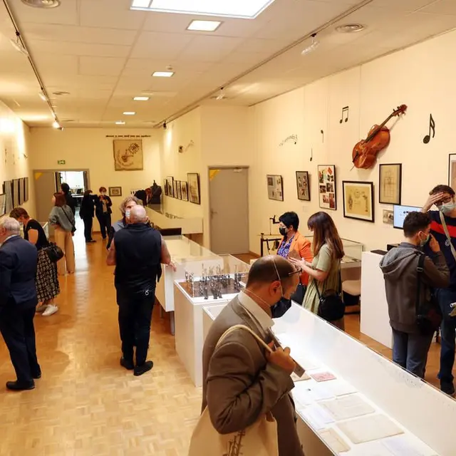 Visite du dépôt des Archives de Tourcoing et présentation de documents remarquables_1