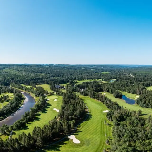 Vue aérienne du golf