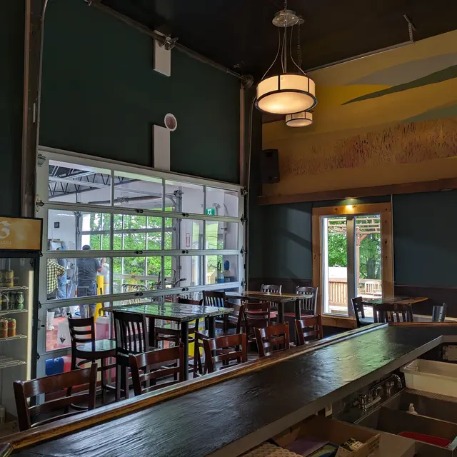 Intérieur du Pub de Griendel Brasserie Artisanale