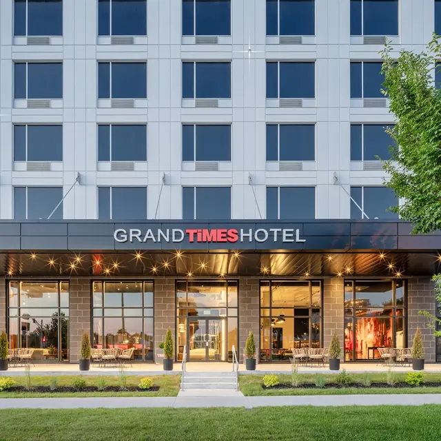 Grand Hôtel Times Lévis