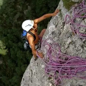 Grande voie escalade dans les gorges du Tarn