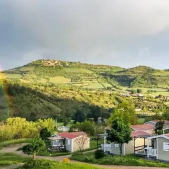 Vue dominante sur Luzençon