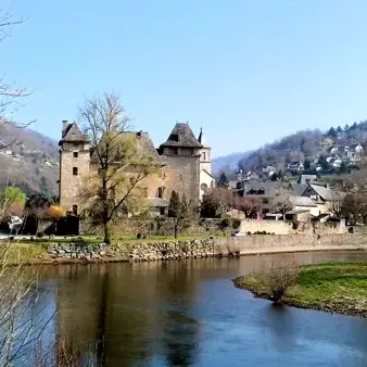 Confluent et château