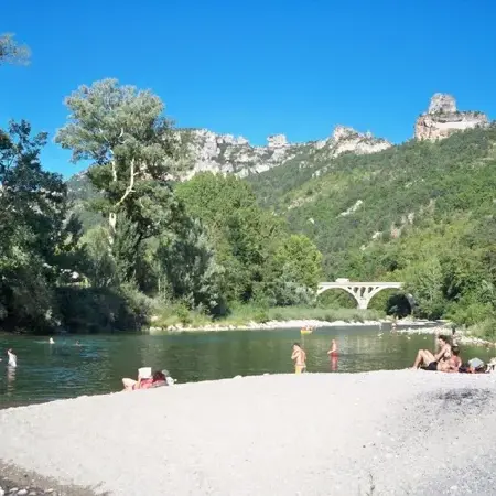 Plage confluent Jonte/Tarn Camping Brudy-Brudy Plage**