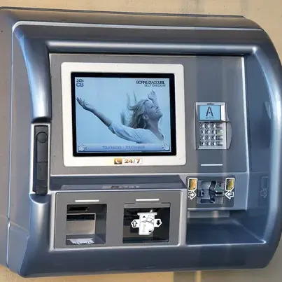 Borne d'accés 24/24